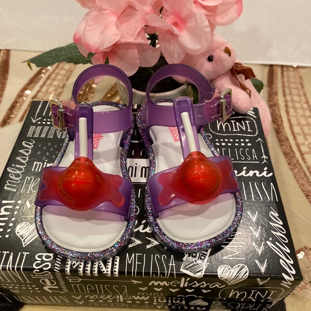 Mini melissa

toddler girl shoes size 5